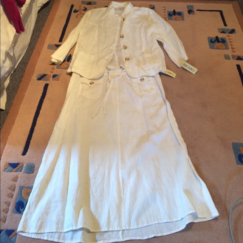 New w tag white linen suit